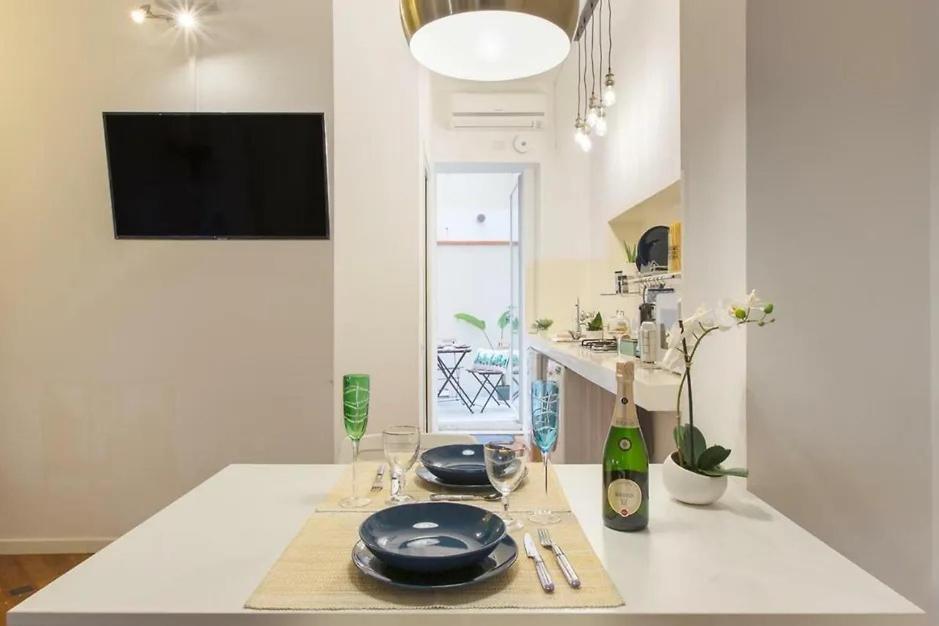 Апартаменты Piazza Martiri Flat Кальяри Экстерьер фото