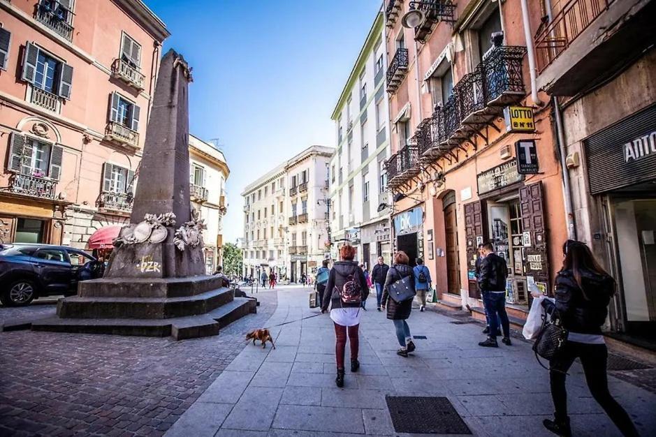 Апартаменты Piazza Martiri Flat Кальяри Экстерьер фото